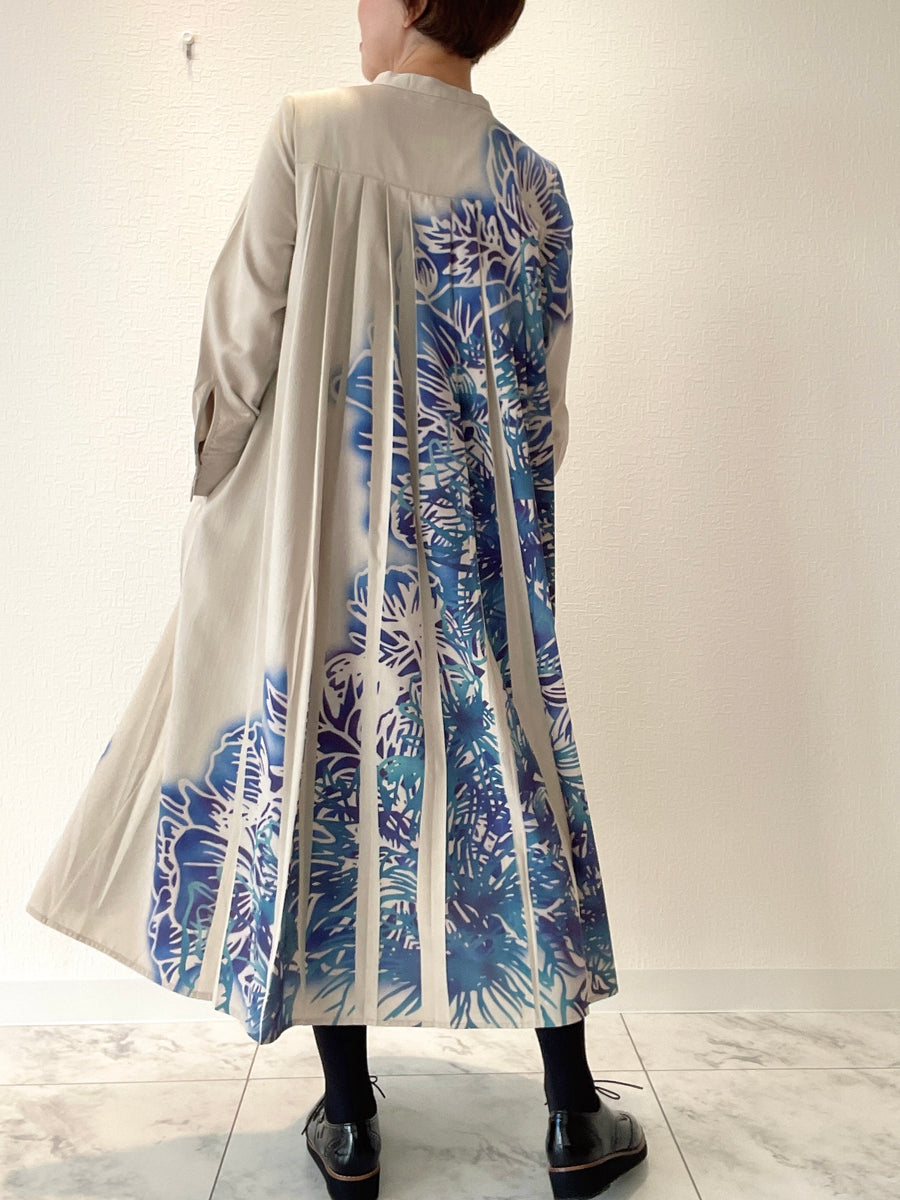 バックプリーツシャツワンピース